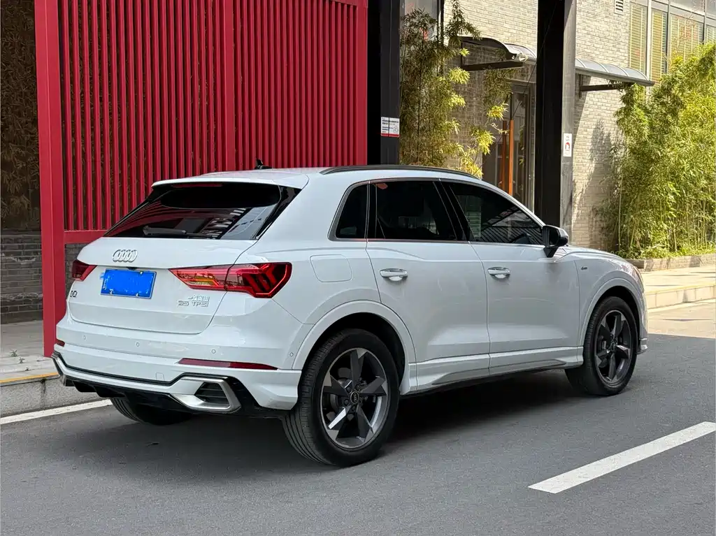 Audi Q3 2024 35 TFSI Fashion