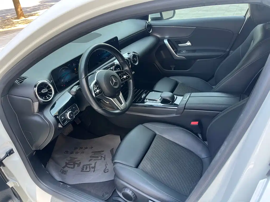 Mercedes-Benz A-Class — миниатюра 9