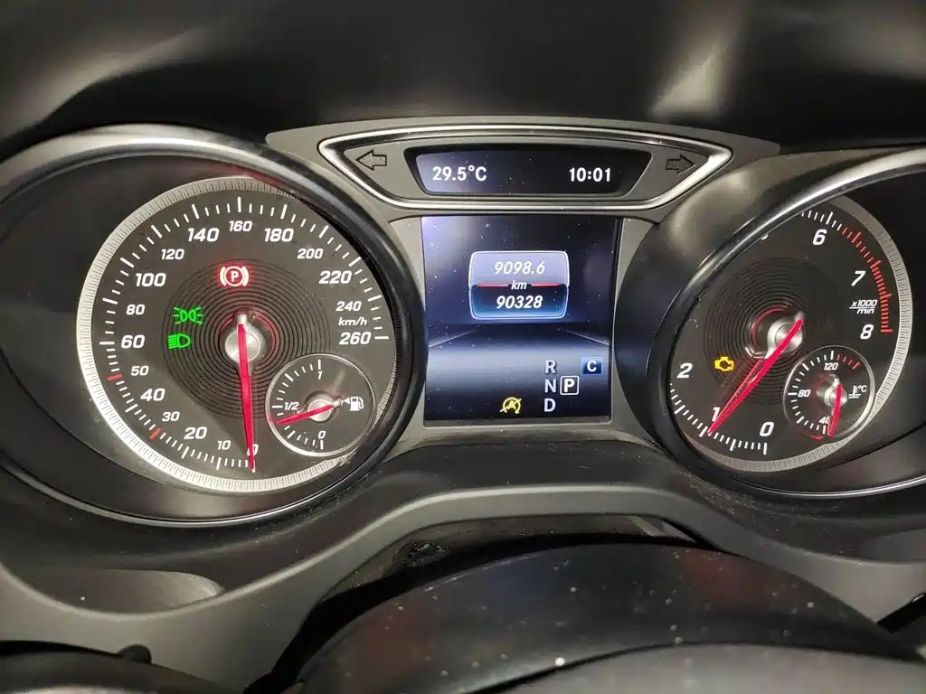 Mercedes-Benz GLA — миниатюра 5