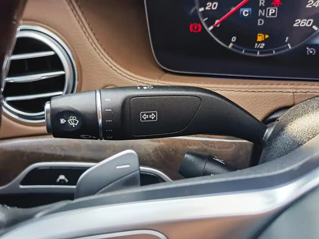 Mercedes-Benz S-Class — миниатюра 35
