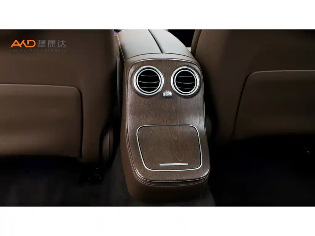 Mercedes-Benz E-Class — миниатюра 9