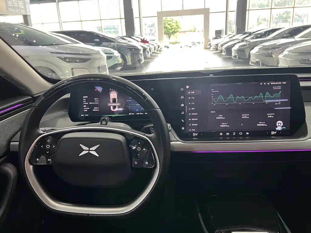 XPeng P7 — миниатюра 11