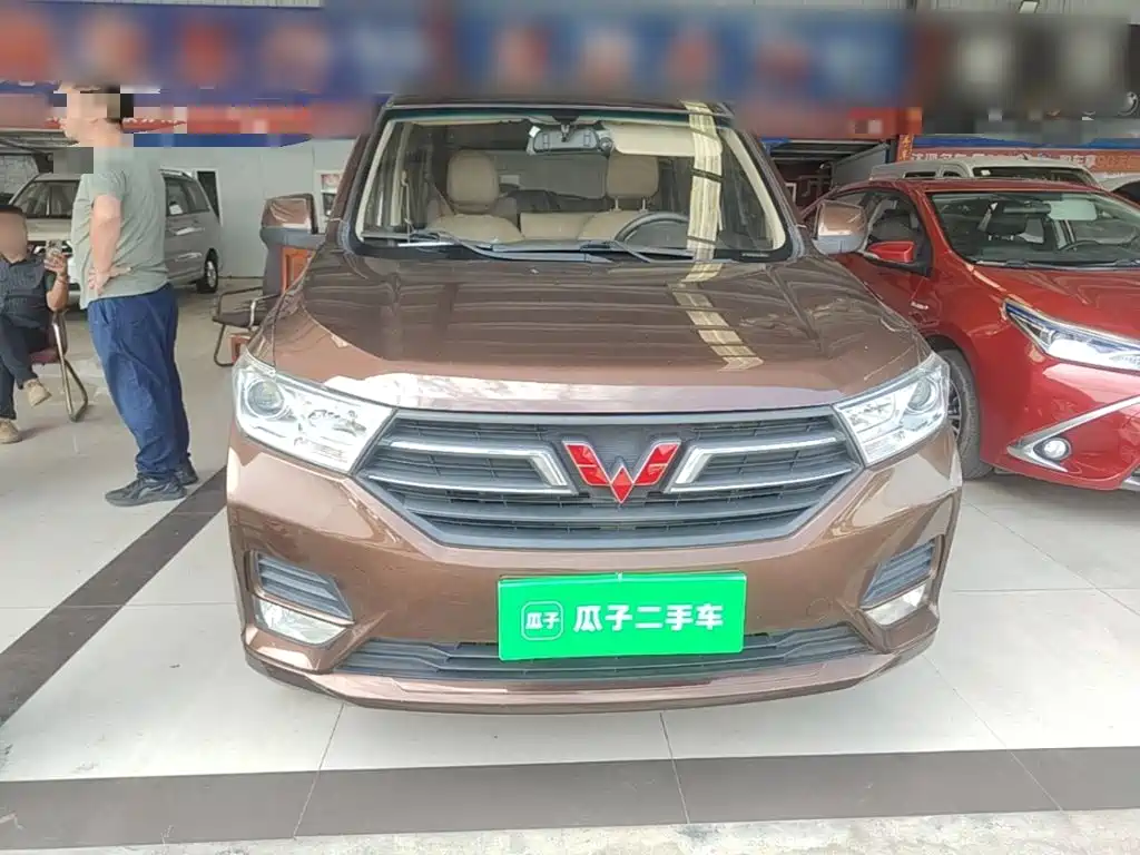 Wuling Hongguang — миниатюра 3