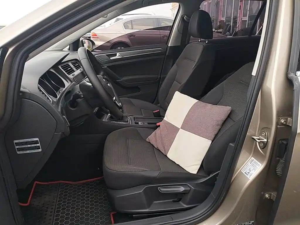 Volkswagen Golf — миниатюра 15