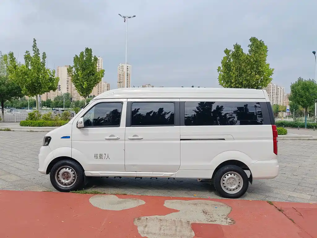 Jinbei Hiace EV — миниатюра 8