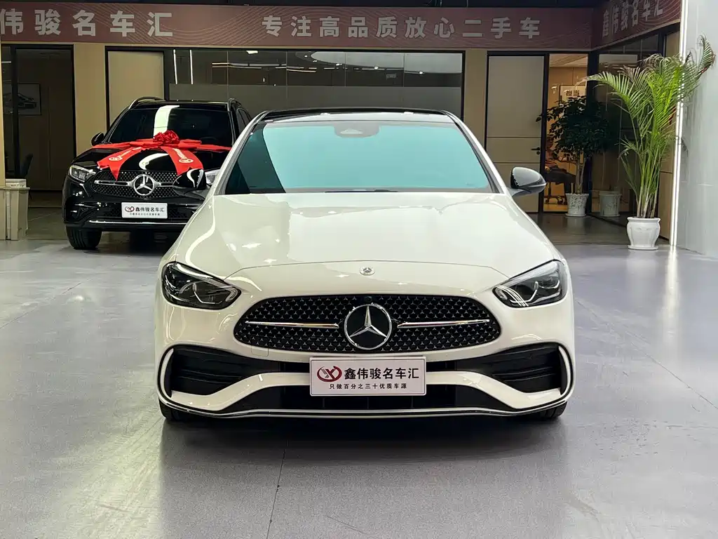 Mercedes-Benz C-Class — миниатюра 3