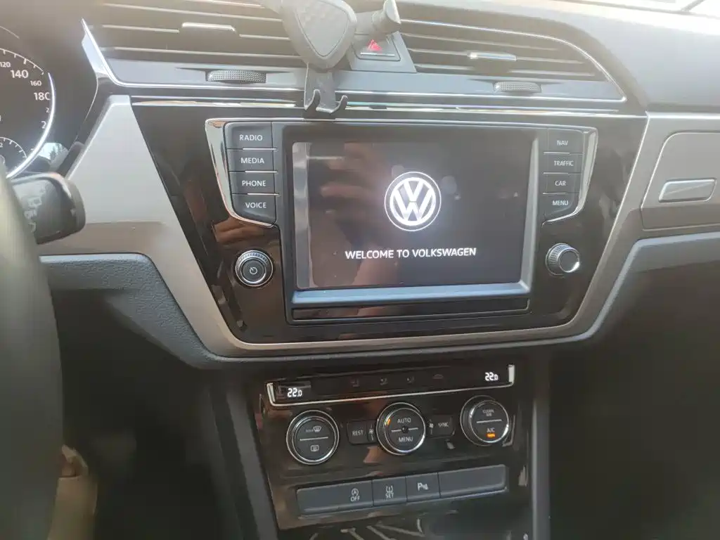 Volkswagen Touran — миниатюра 9