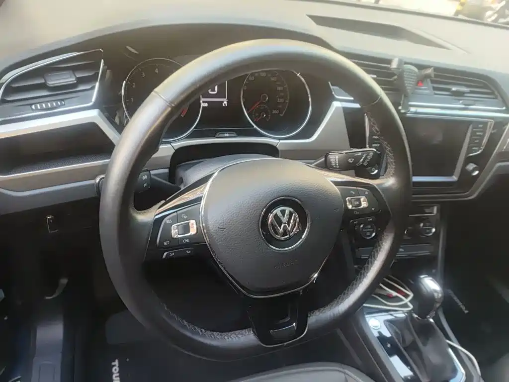 Volkswagen Touran — миниатюра 6