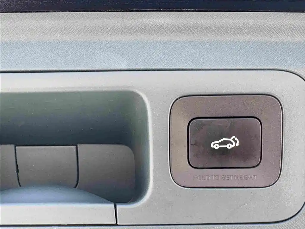 GAC Motor Trumpchi E8 PHEV — миниатюра 24