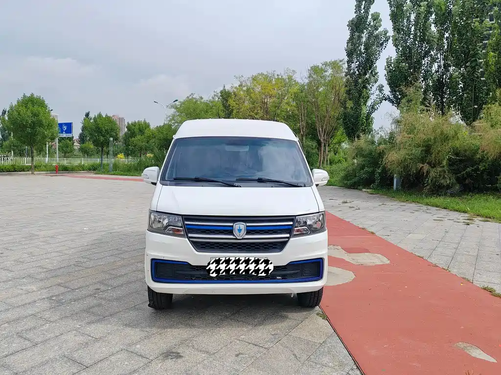 Jinbei Hiace EV — миниатюра 2