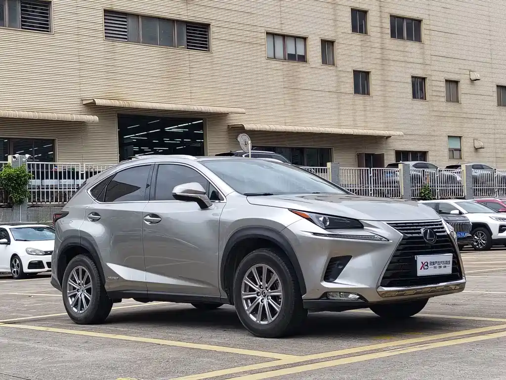 Lexus NX — миниатюра 3