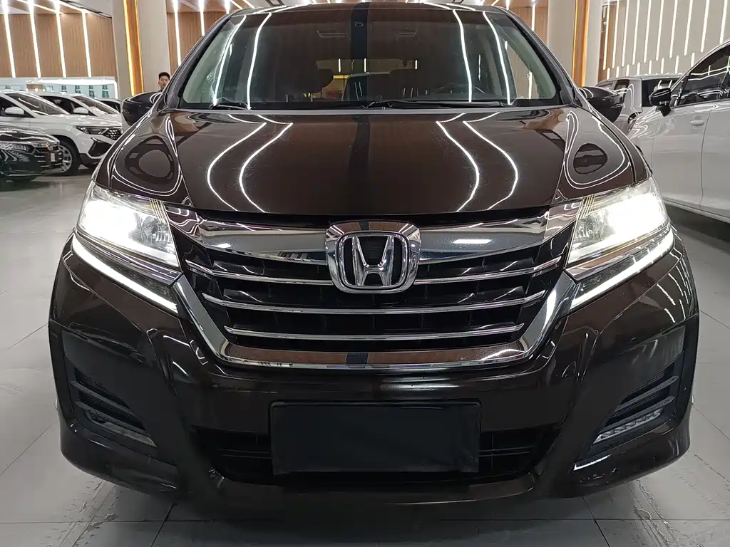 Honda Elysion — миниатюра 2