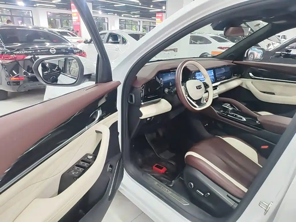 Geely Xingyue L — миниатюра 16