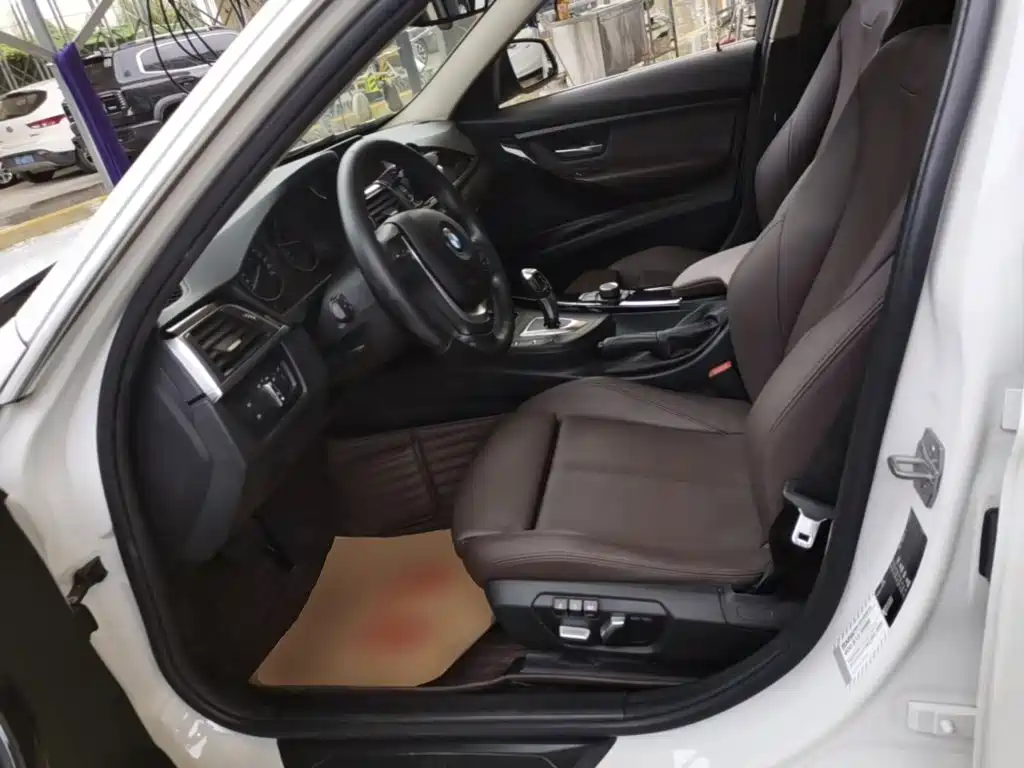 BMW 3 Series — миниатюра 15