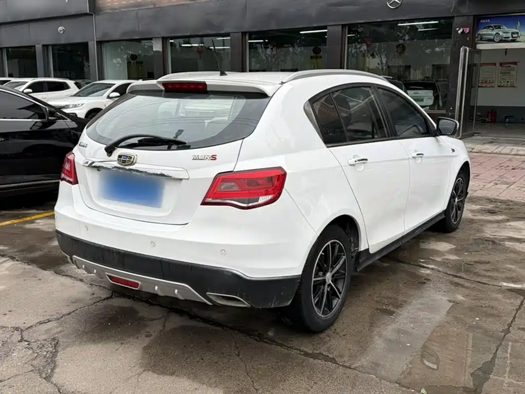 Geely Emgrand — миниатюра 8