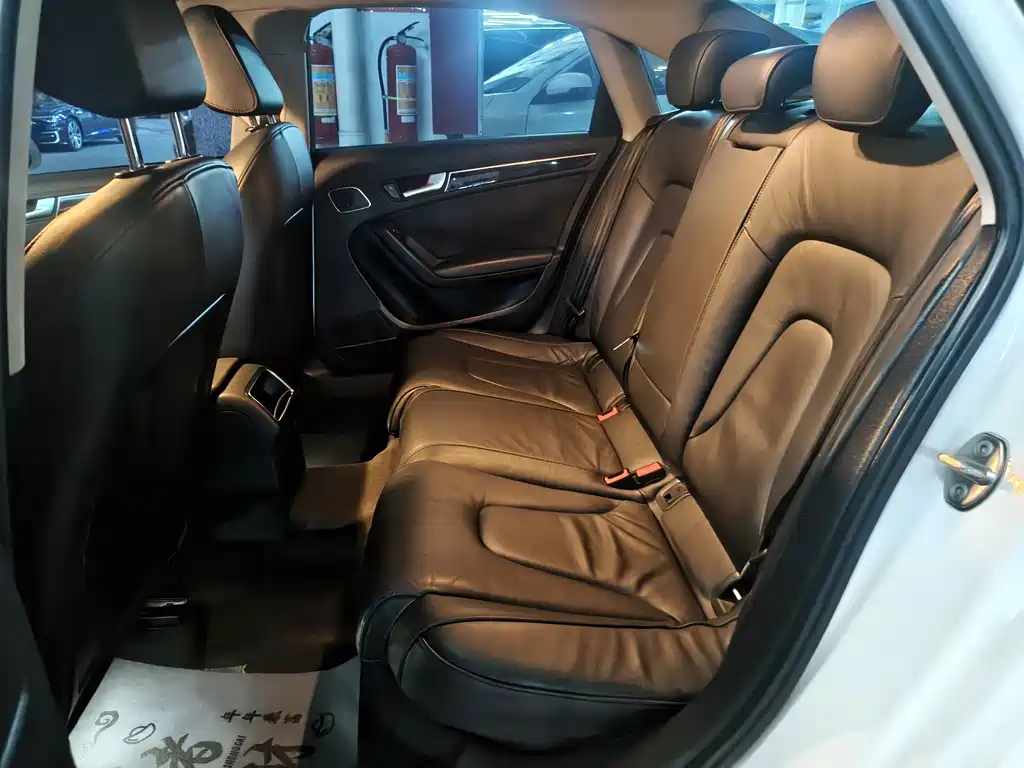 Audi A4L — миниатюра 7