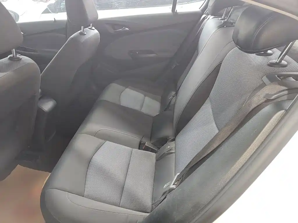 Chevrolet Cruze — миниатюра 17