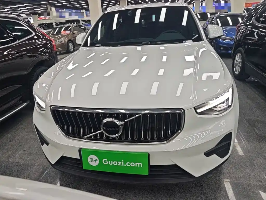 Volvo XC40 — миниатюра 3