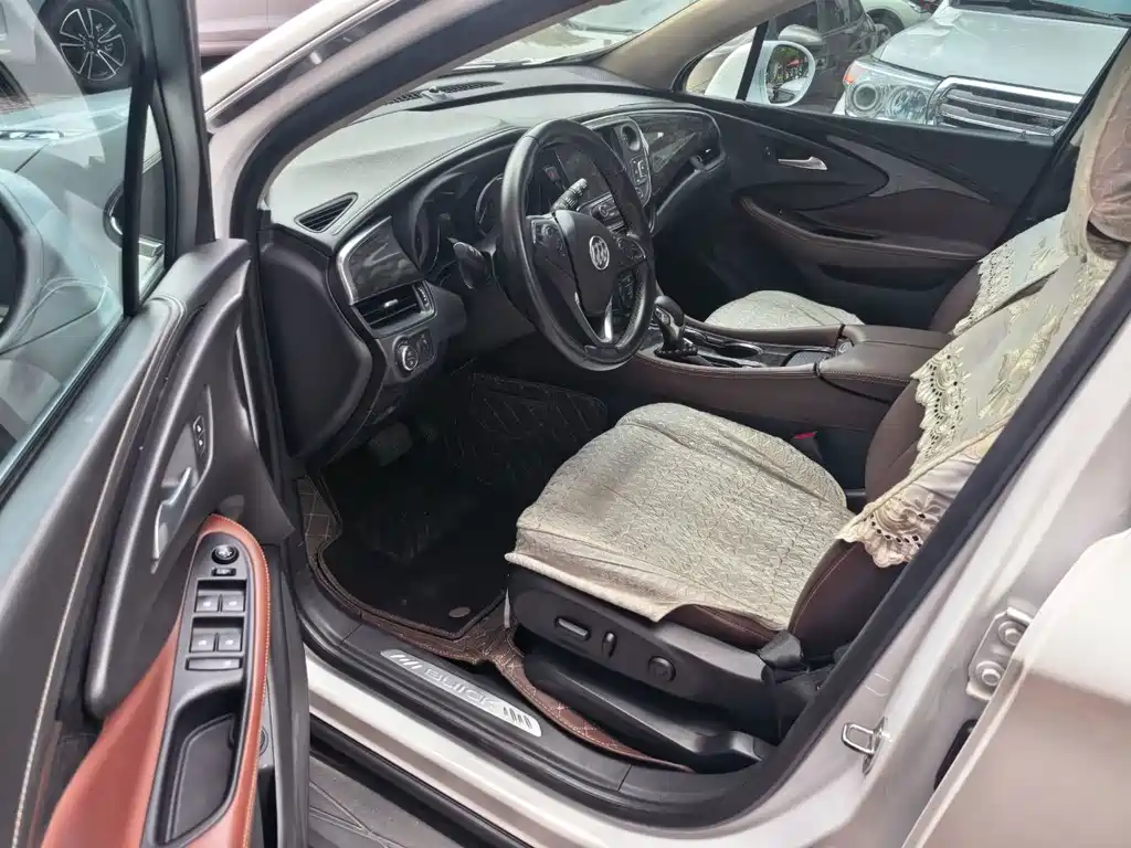 Buick Envision Plus — миниатюра 8
