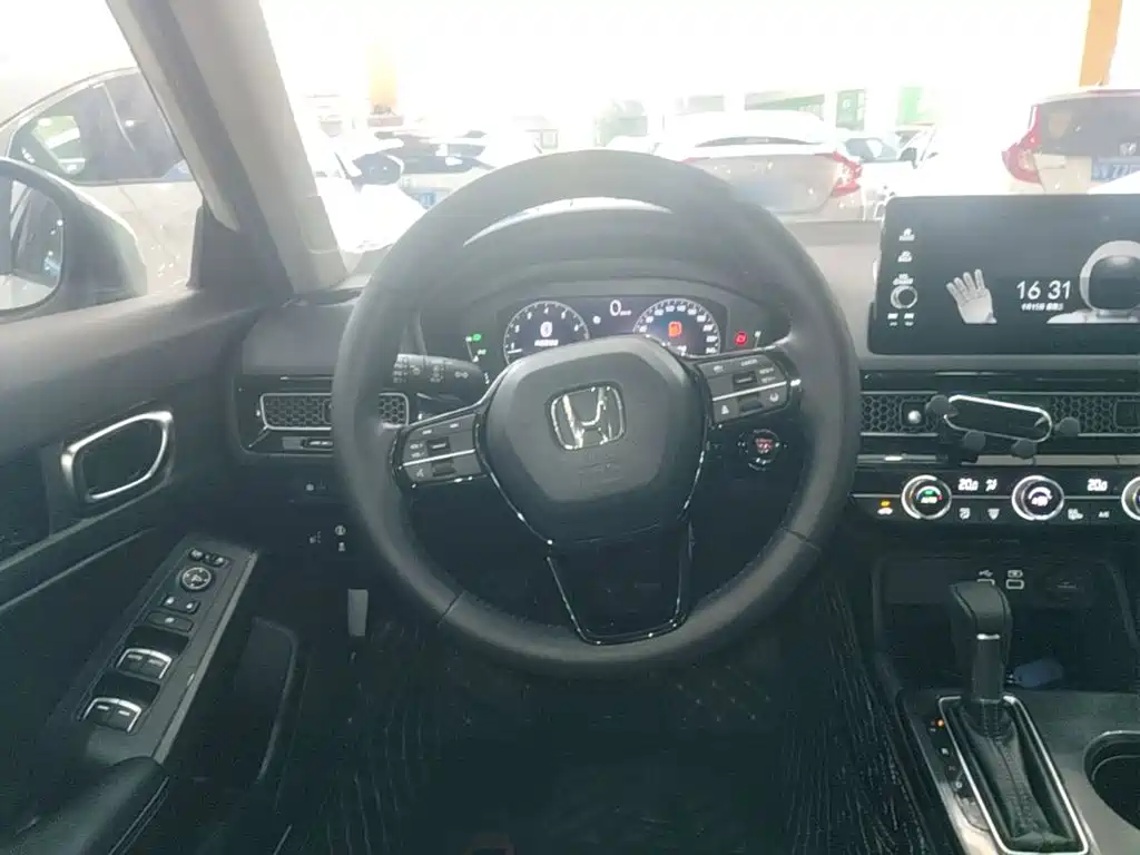 Honda Civic — миниатюра 11