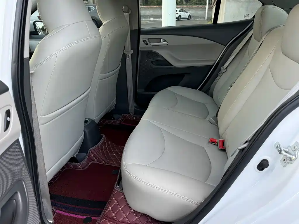 Chevrolet Sail — миниатюра 14