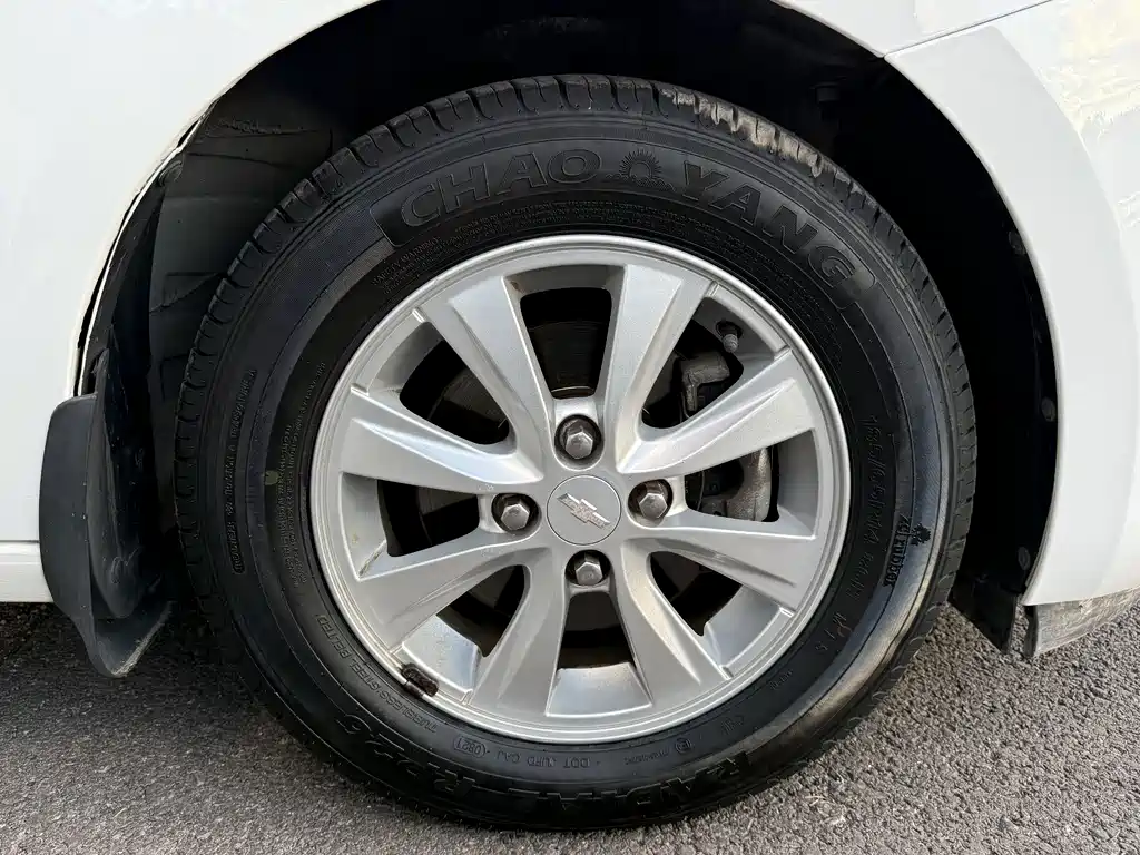 Chevrolet Sail — миниатюра 21