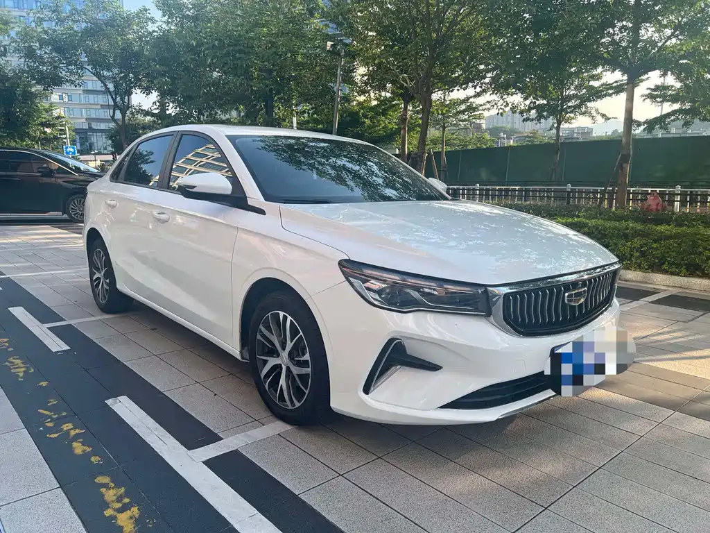 Geely Emgrand — миниатюра 3