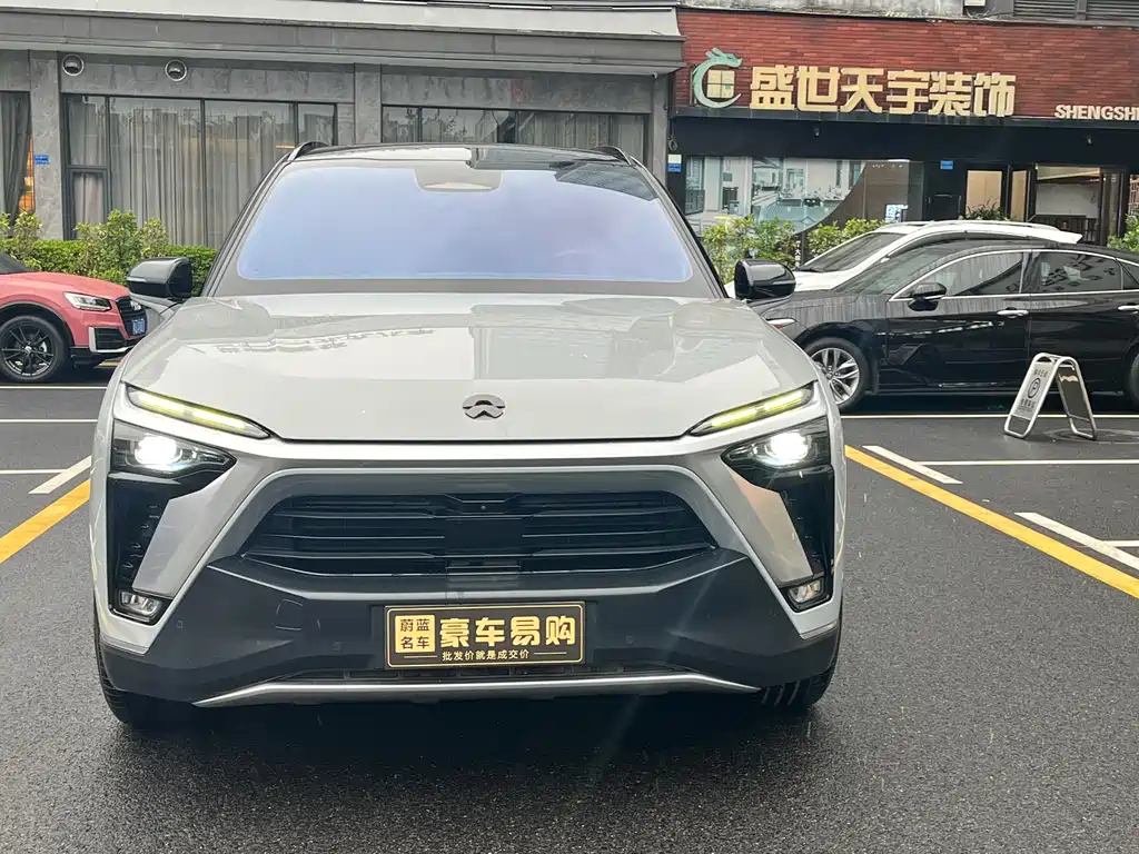 NIO NIO ES8