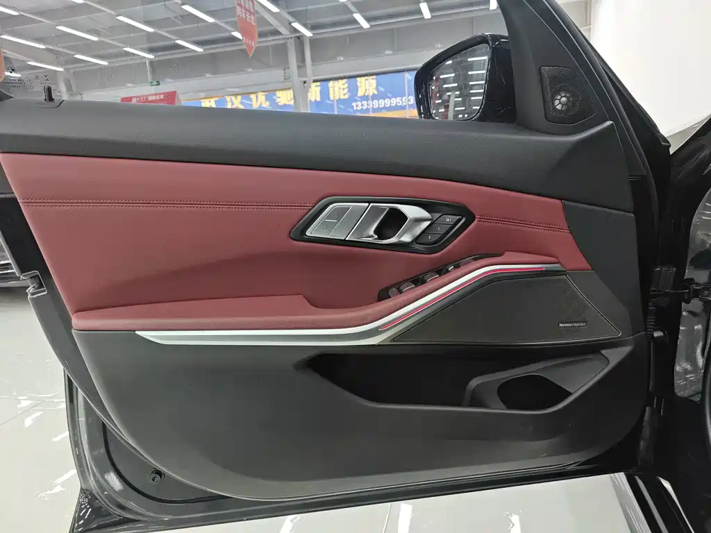 BMW 3 Series — миниатюра 18