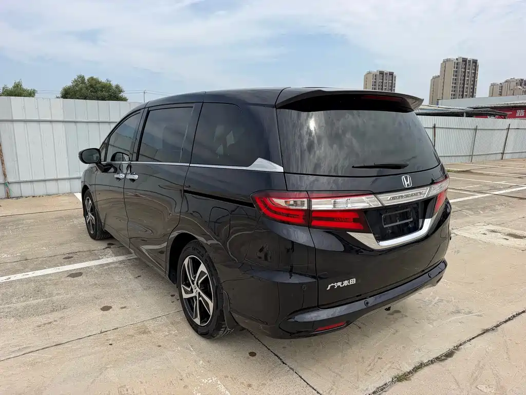 Honda Odyssey — миниатюра 6