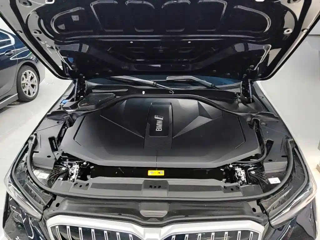 BMW i5 — миниатюра 22