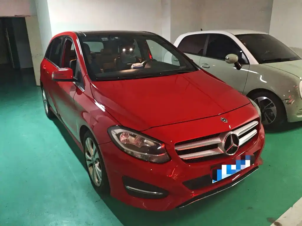 Mercedes-Benz B-Class — миниатюра 2