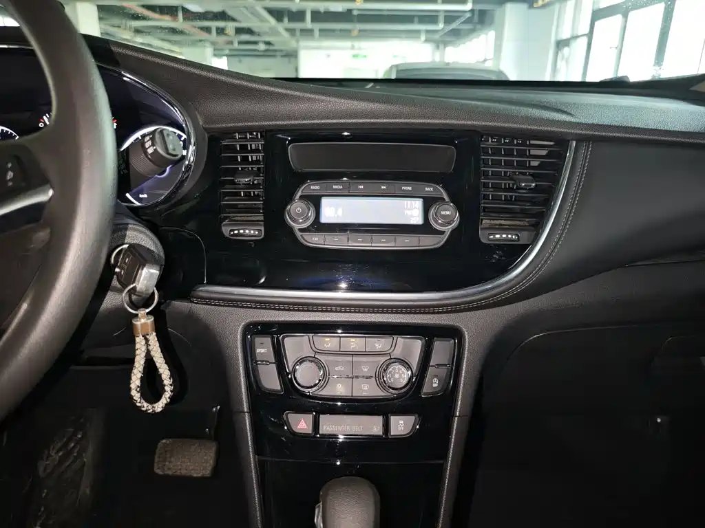 Buick Encore — миниатюра 13