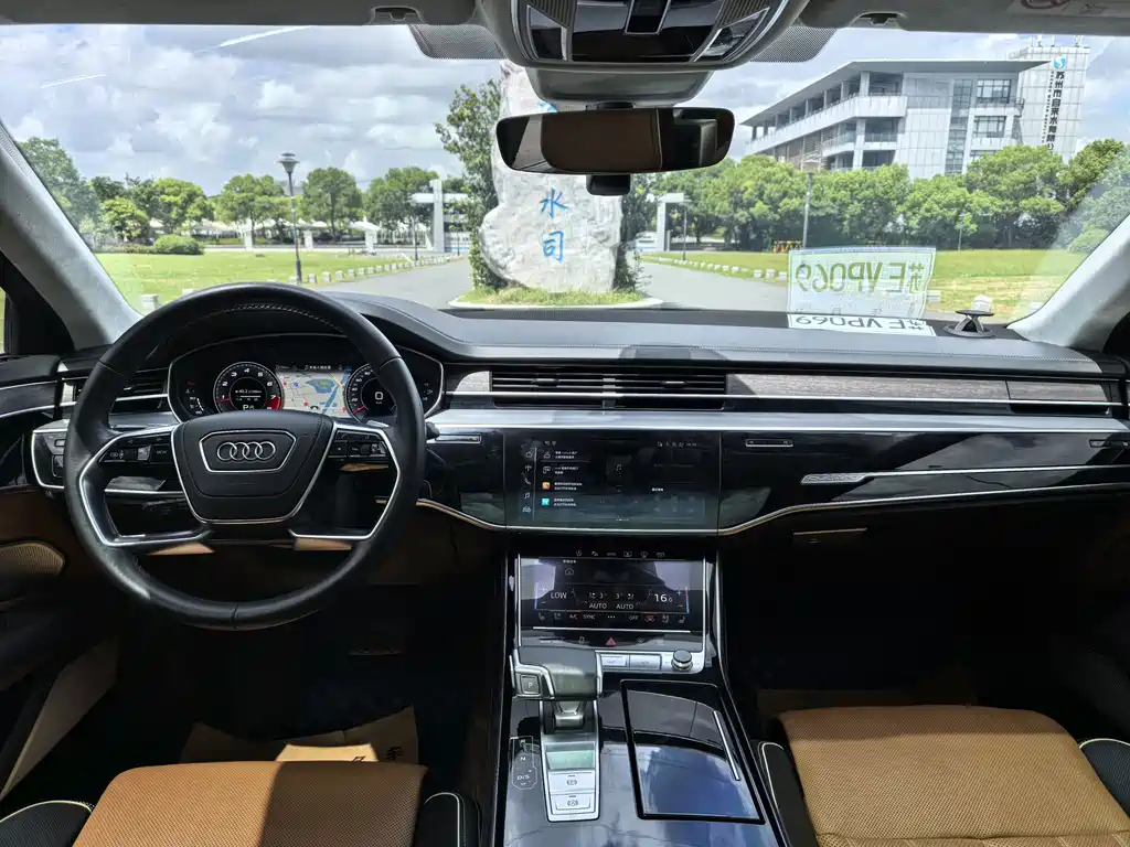 Audi A8 — миниатюра 16