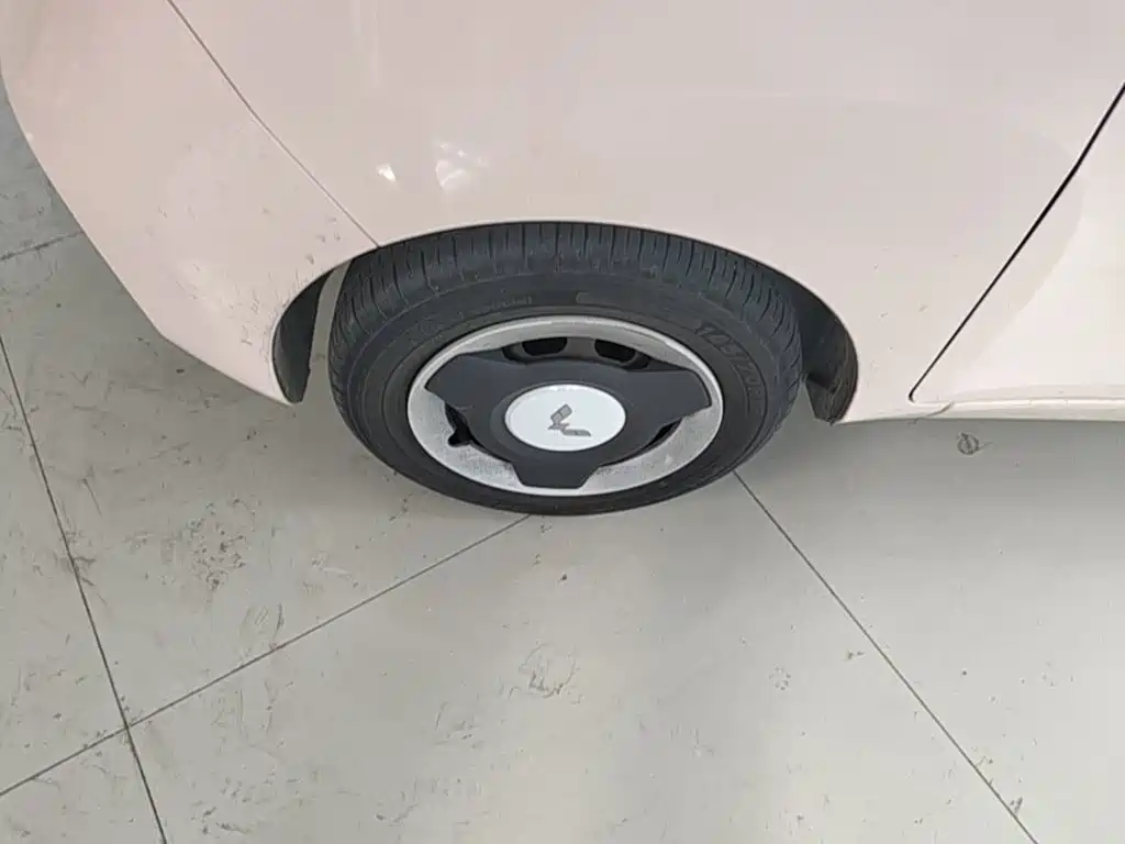 Wuling MINIEV — миниатюра 23