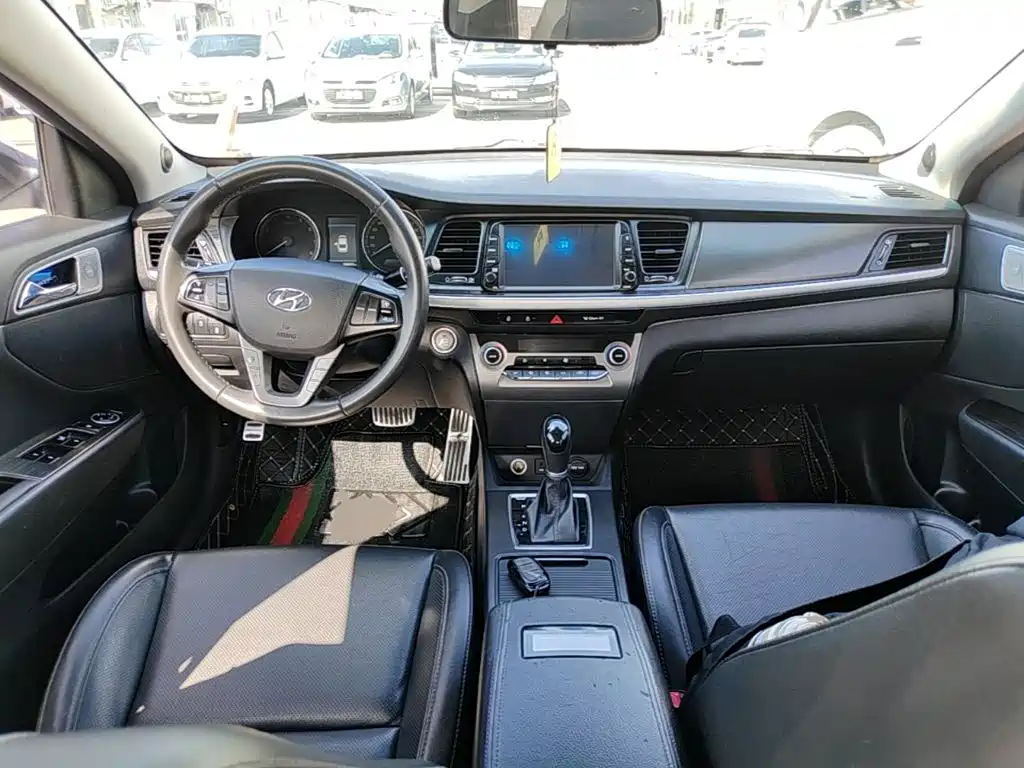 Hyundai Mistra — миниатюра 10