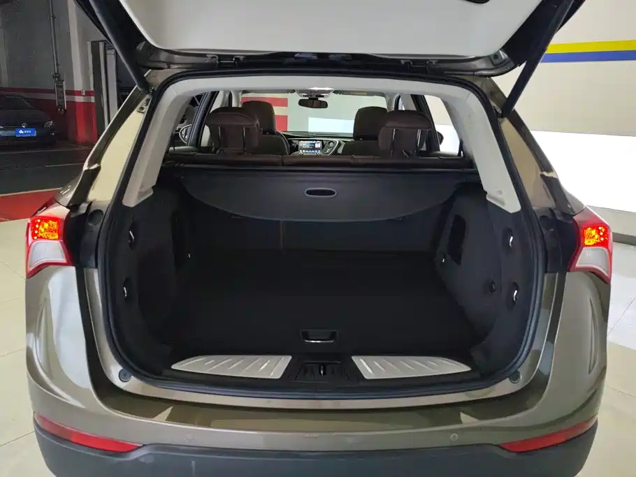 Buick Envision Plus — миниатюра 4