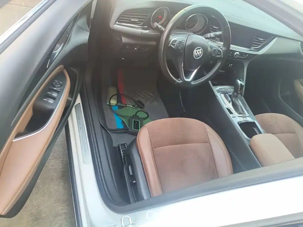 Buick Regal — миниатюра 16