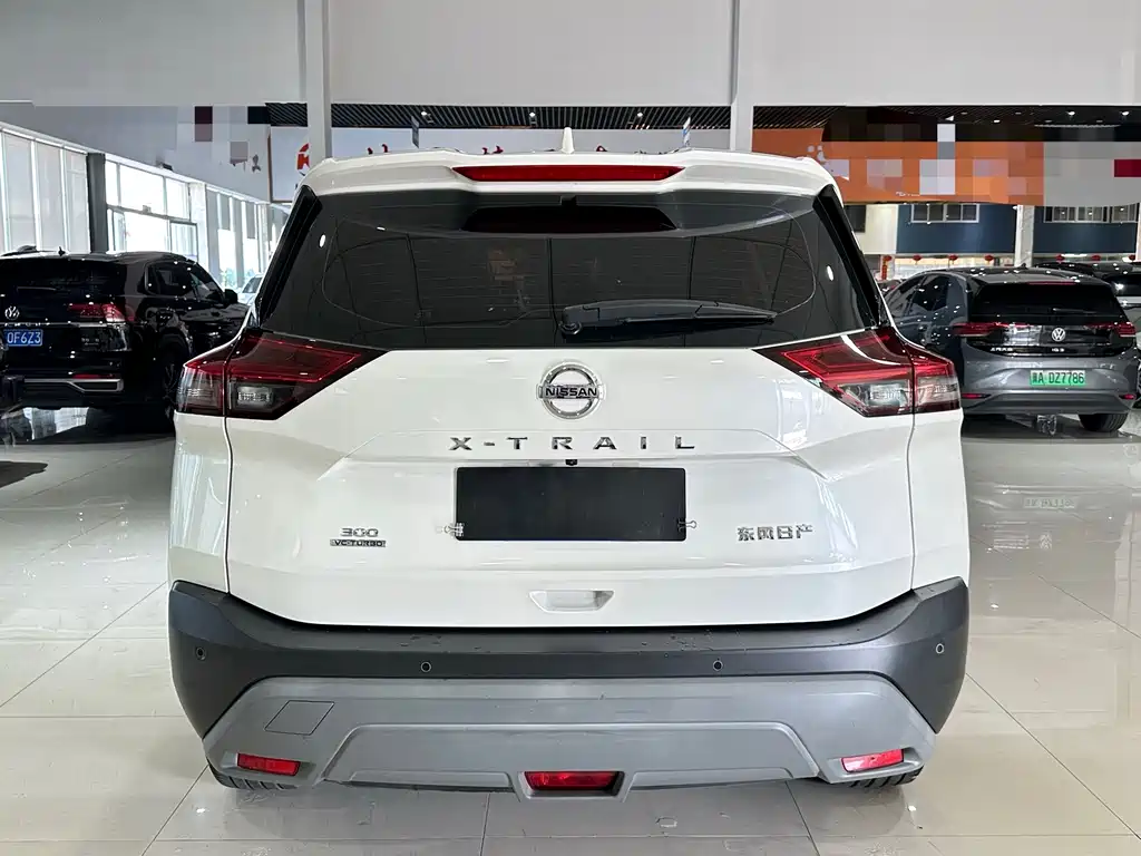 Nissan X-Trail — миниатюра 11