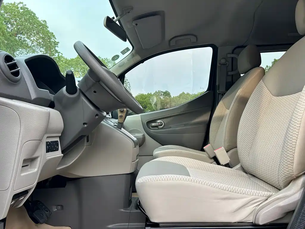 Nissan NV200 — миниатюра 3