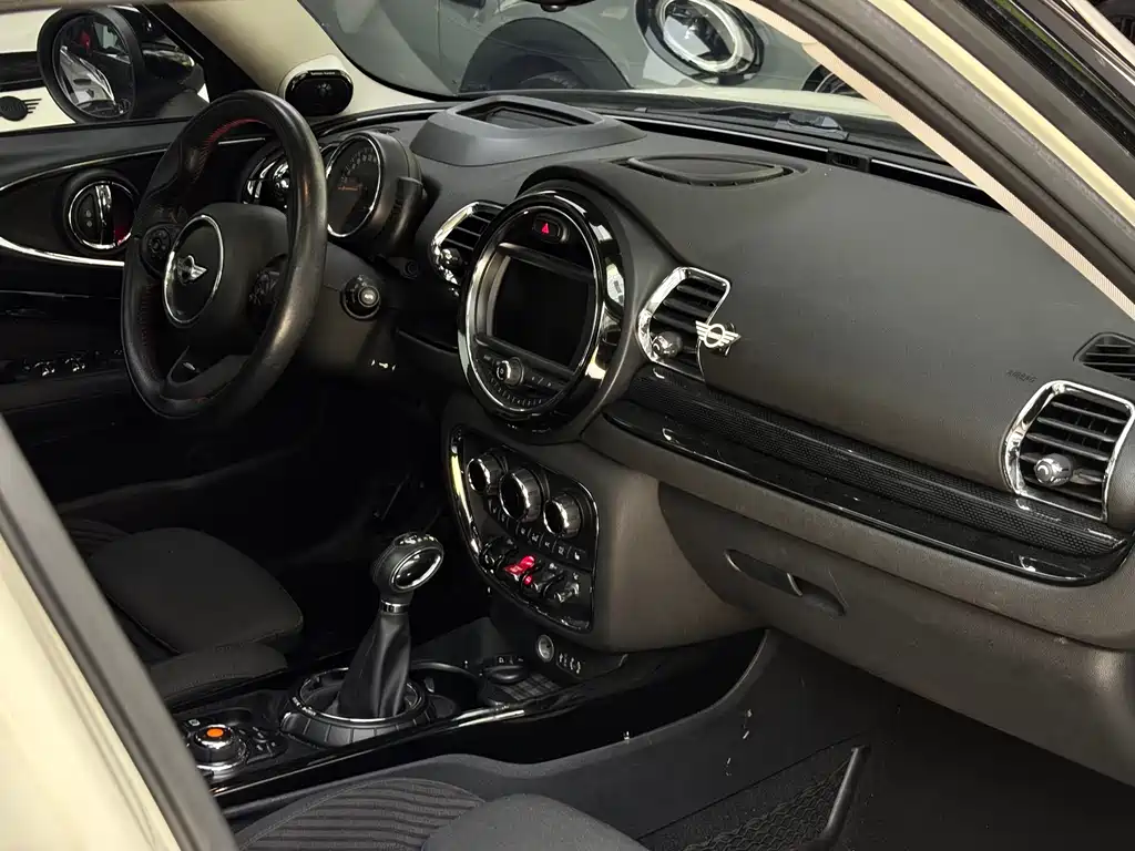 MINI Mini Clubman — миниатюра 6