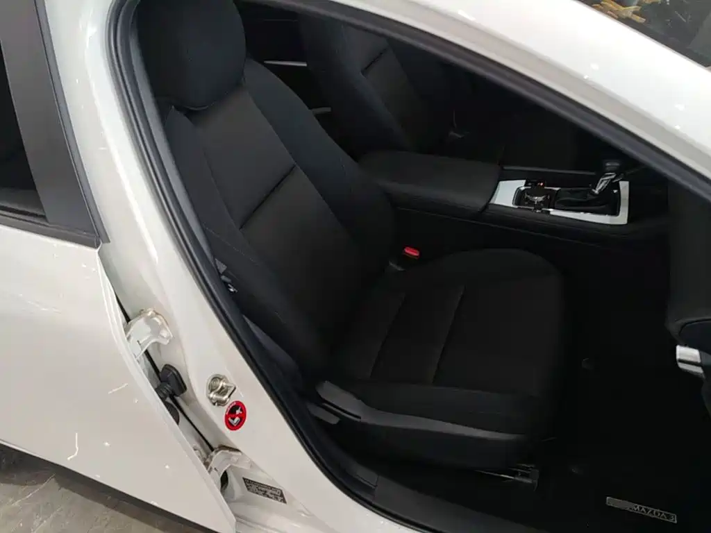 Mazda 3 Axela — миниатюра 25
