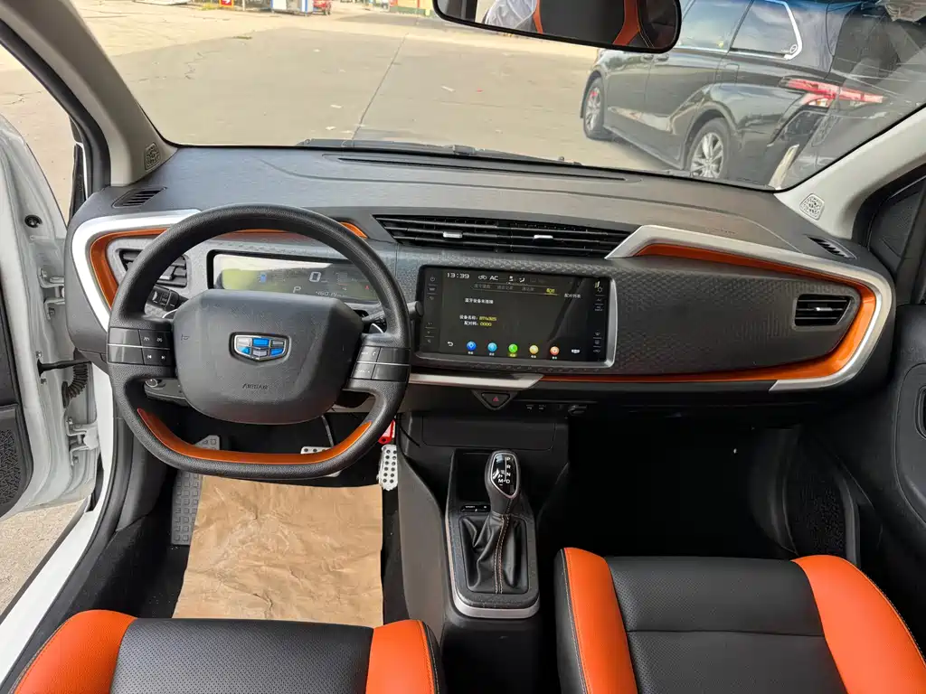 Geely Vision X1 — миниатюра 17