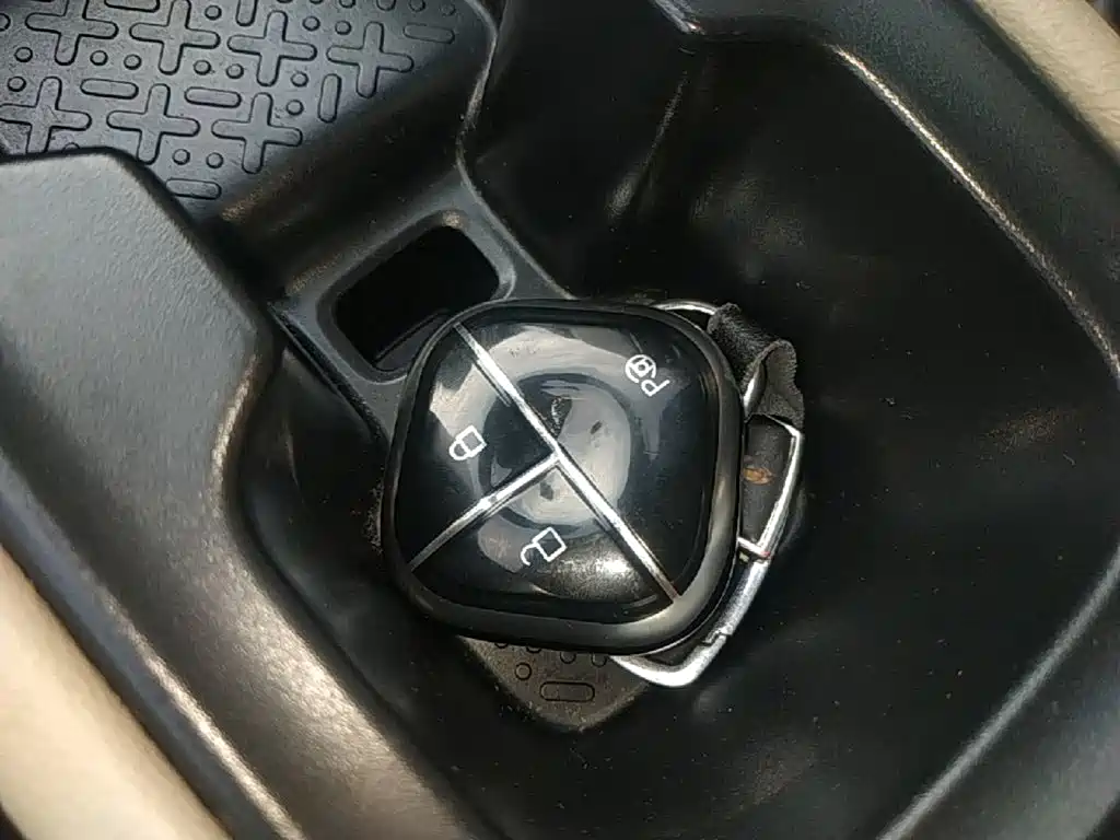 Wuling Bingo PLUS — миниатюра 9