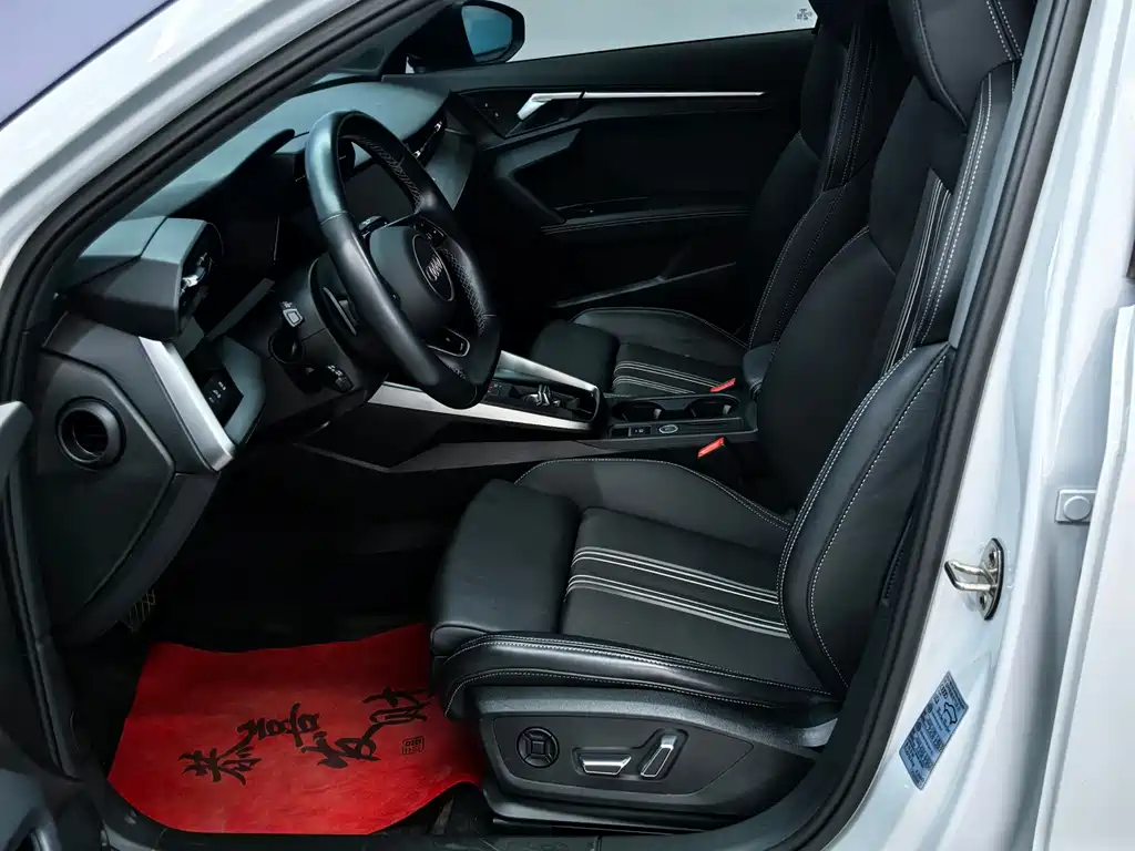Audi A3 - фото 19