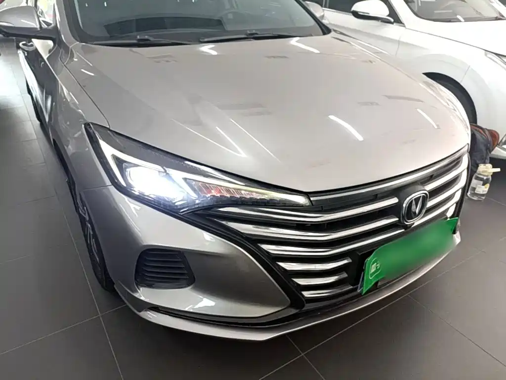 Changan Eado — миниатюра 3