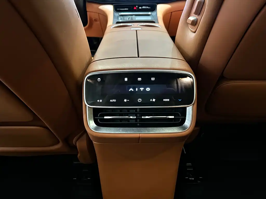 AITO Wenjie AITO M8 — миниатюра 13