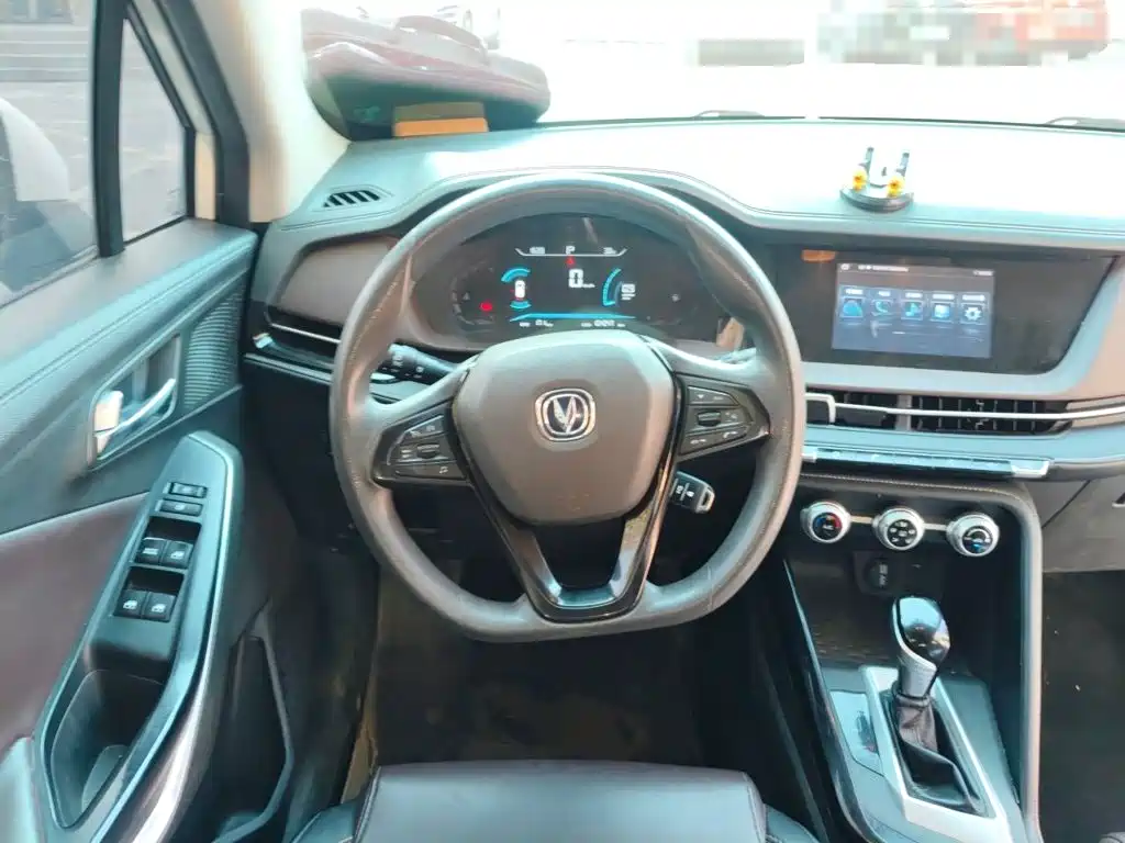 Changan CS15 — миниатюра 6