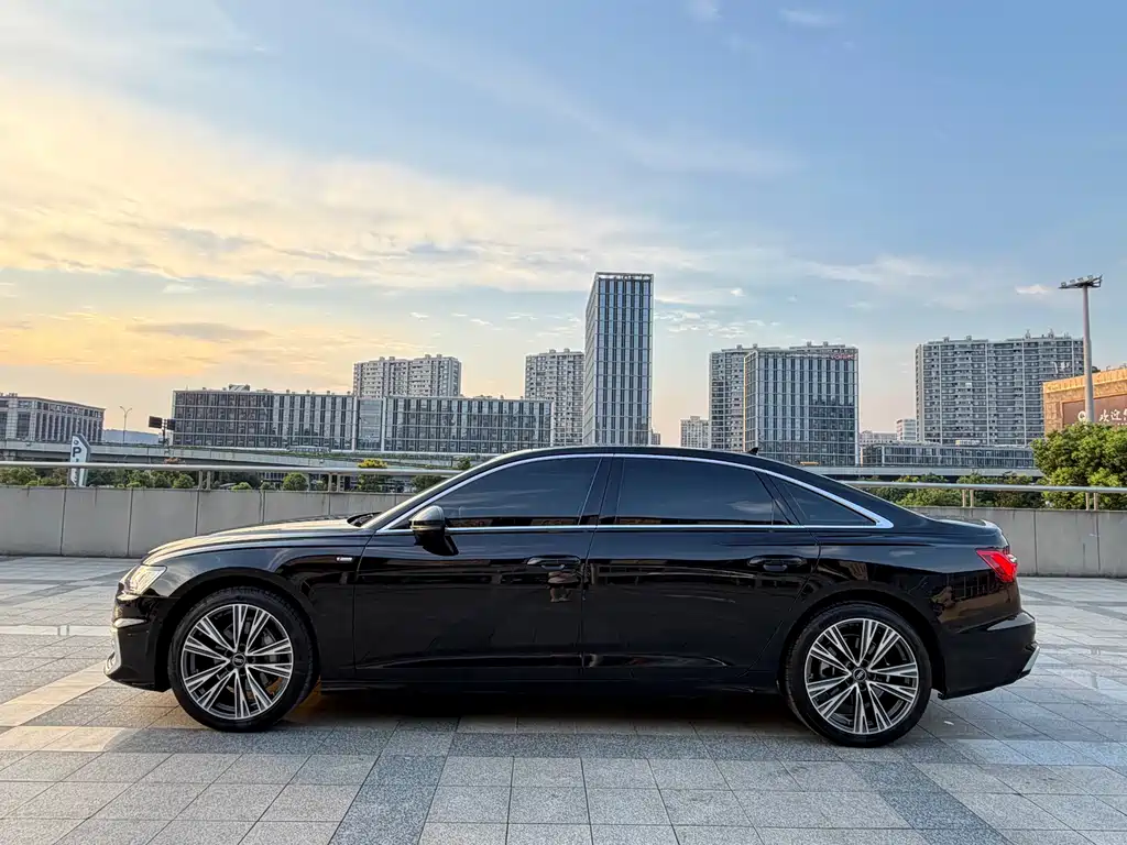 Audi A6L — миниатюра 12