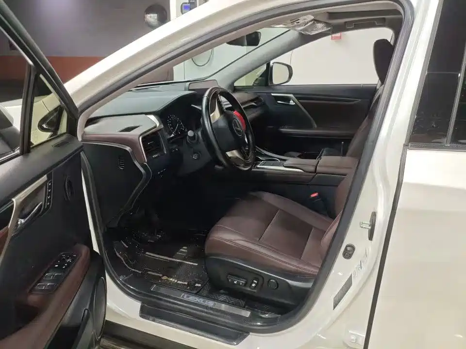 Lexus RX — миниатюра 5